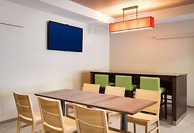 Country Inn & Suites by Radisson, Springfield Southeast