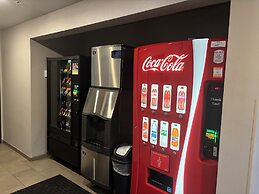 Country Inn & Suites by Radisson, Springfield Southeast