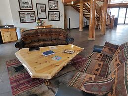 Cody Legacy Inn & Suites