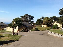 Fort Ross Lodge