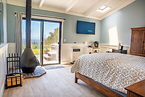 Fort Ross Lodge