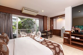 The Holiday Resort Pattaya