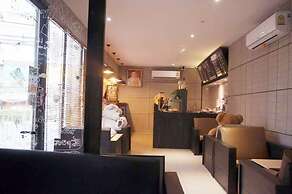 Khuangsingh Residence