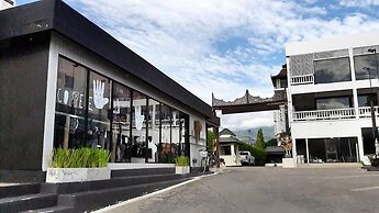 Khuangsingh Residence