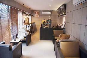 Khuangsingh Residence