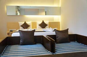 Khuangsingh Residence