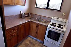 Baywatch Motor Lodge