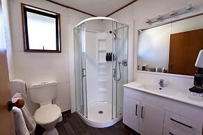 Baywatch Motor Lodge