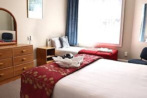 Baywatch Motor Lodge