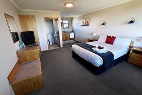 Baywatch Motor Lodge