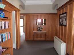 Baywatch Motor Lodge