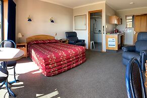 Baywatch Motor Lodge