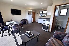 Baywatch Motor Lodge