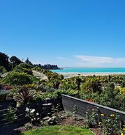 Baywatch Motor Lodge