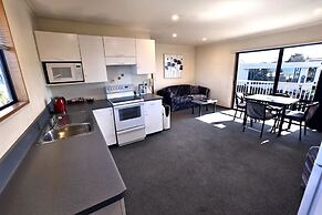 Baywatch Motor Lodge