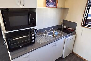 Baywatch Motor Lodge