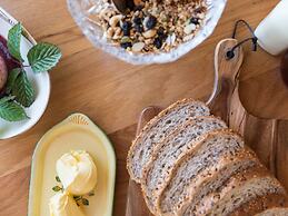 Mt Cook Lakeside Retreat