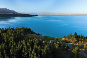 Mt Cook Lakeside Retreat