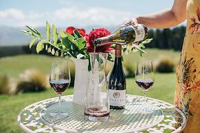 Mt Cook Lakeside Retreat