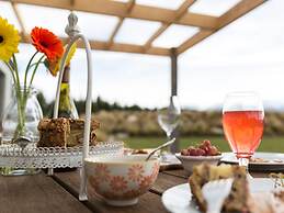 Mt Cook Lakeside Retreat