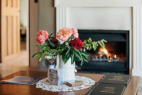 Mt Cook Lakeside Retreat