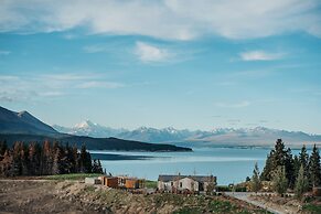 Mt Cook Lakeside Retreat