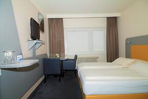 Hotel Cockpit