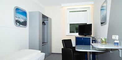 Hotel Cockpit