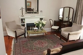 Historic Lyons House