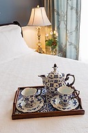 Historic Lyons House