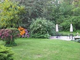 Historic Lyons House