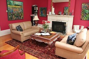 Historic Lyons House