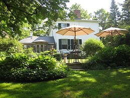 Historic Lyons House