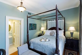 Historic Lyons House