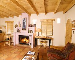 Burch Street Casitas Hotel Taos