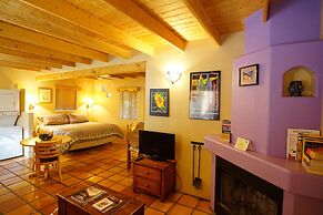 Burch Street Casitas Hotel Taos