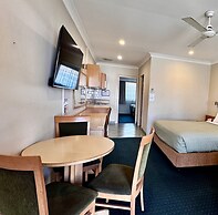 Colonial Terrace Motor Inn