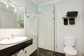 Colonial Terrace Motor Inn