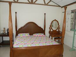 Anchana House by Zuzu