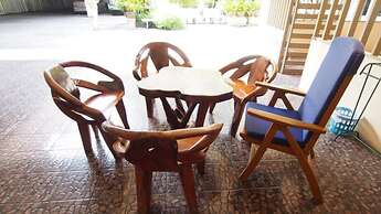 Anchana House by Zuzu