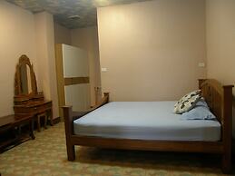 Anchana House by Zuzu