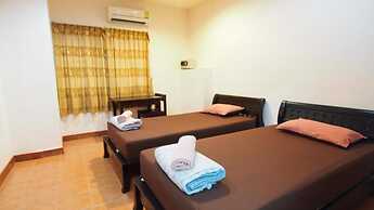 Anchana House by Zuzu