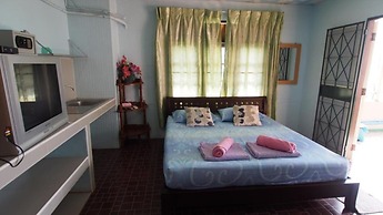 Anchana House by Zuzu