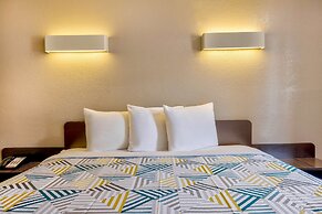 Motel 6 Bryan, TX - College Station