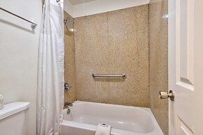 Motel 6 Bryan, TX - College Station