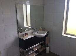 Rolleston Highway Motel