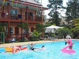 Peaceful Resort Koh Lanta