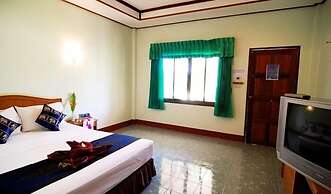 Lanta Emerald Bungalow