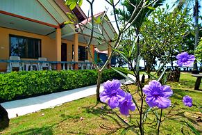 Lanta Emerald Bungalow