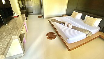 Lanta Emerald Bungalow